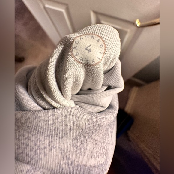 Lululemon Wunder Under Hi-Rise 1/2
Tight *Full-On Luxtreme 17" - Picture 6 of 6